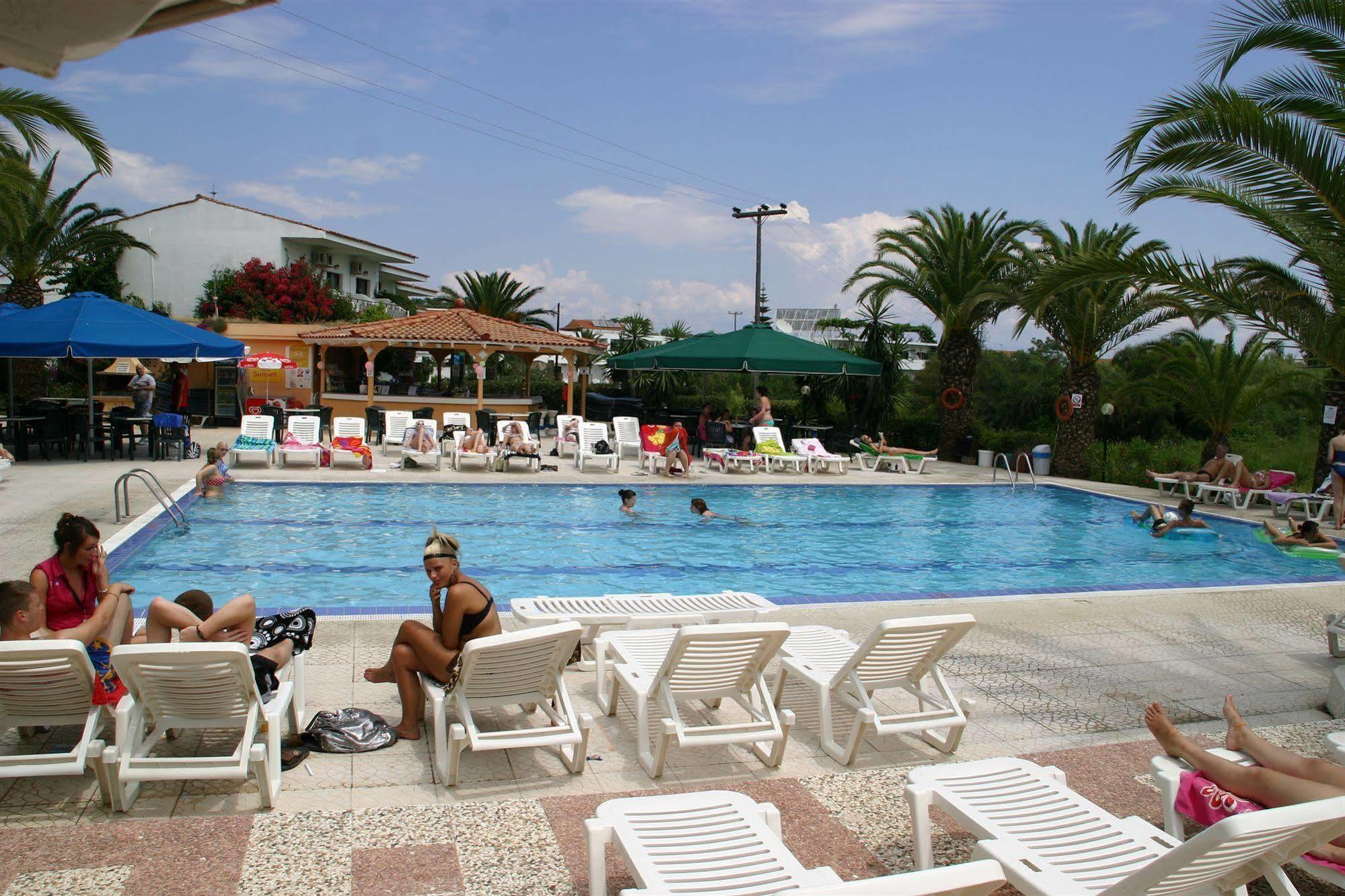 Morfeas Hotel Kavos Exterior photo