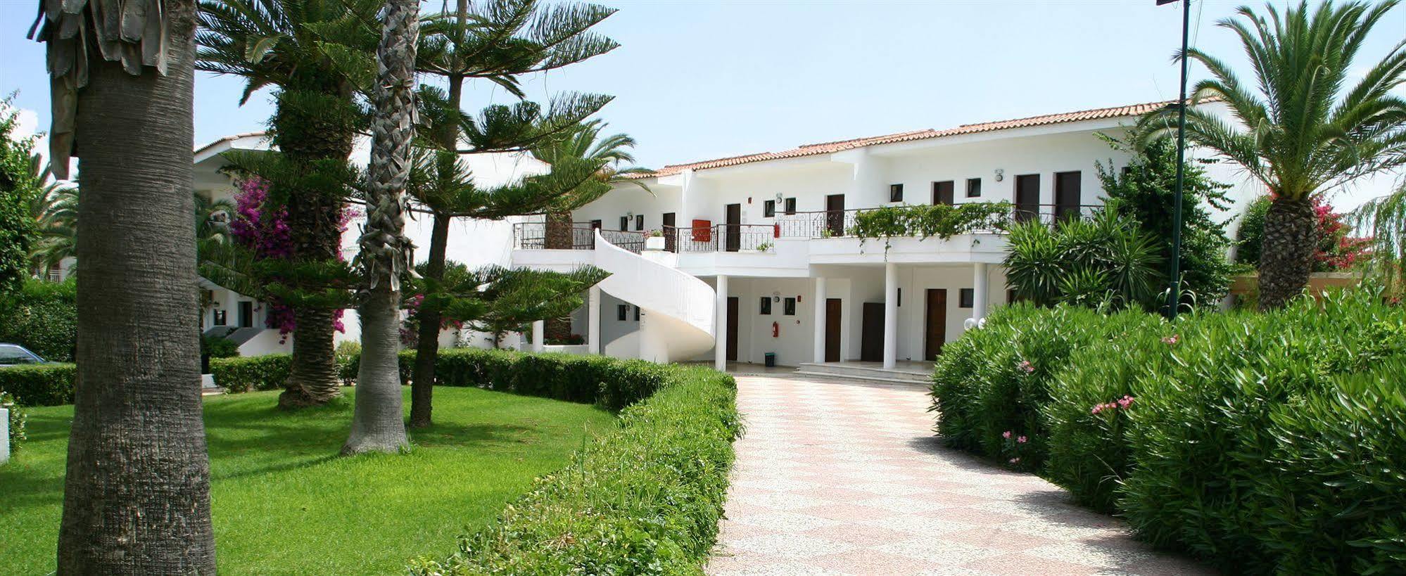 Morfeas Hotel Kavos Exterior photo